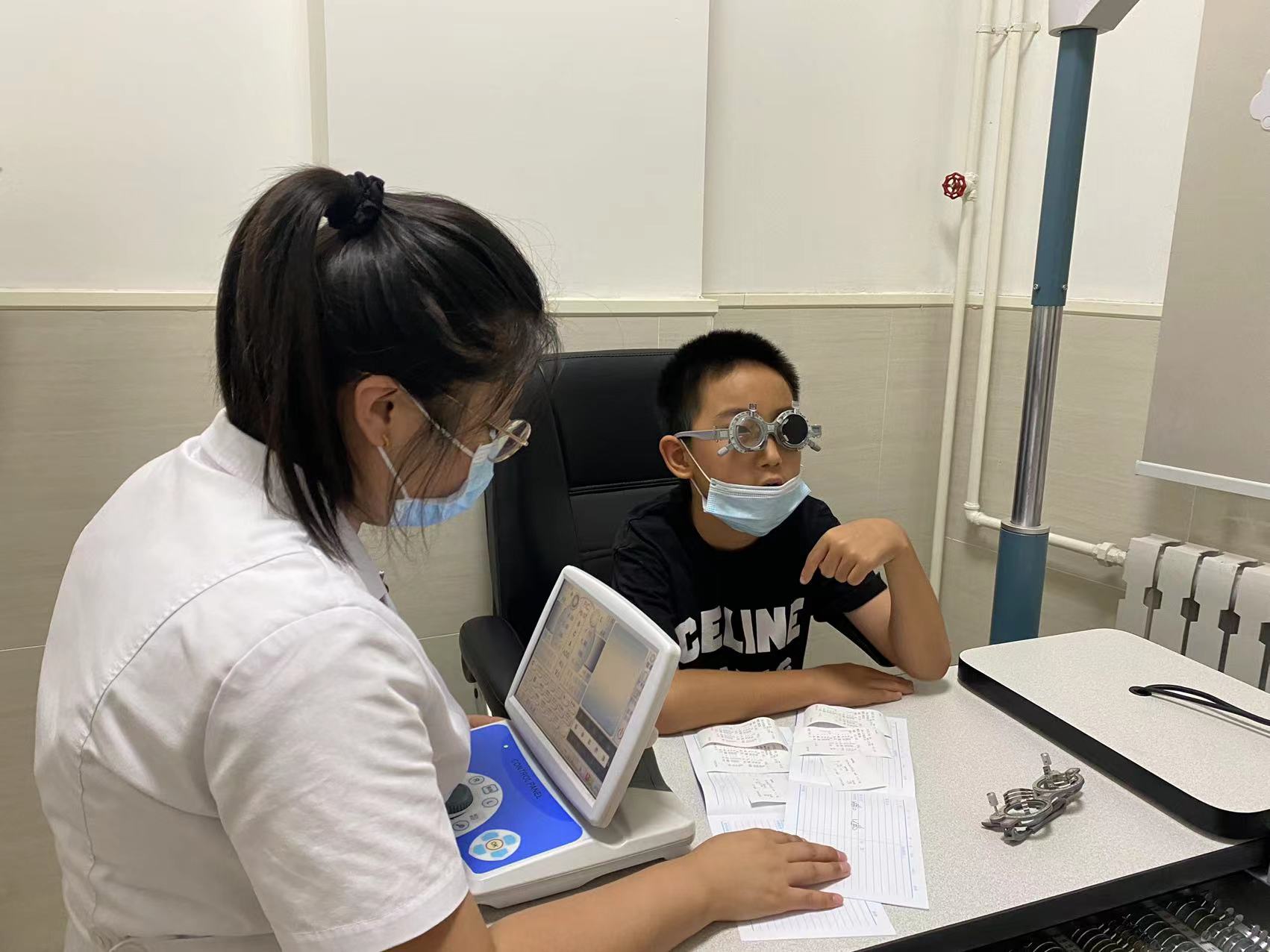 开学季，别让孩子的视力跟着“升级”(图4)